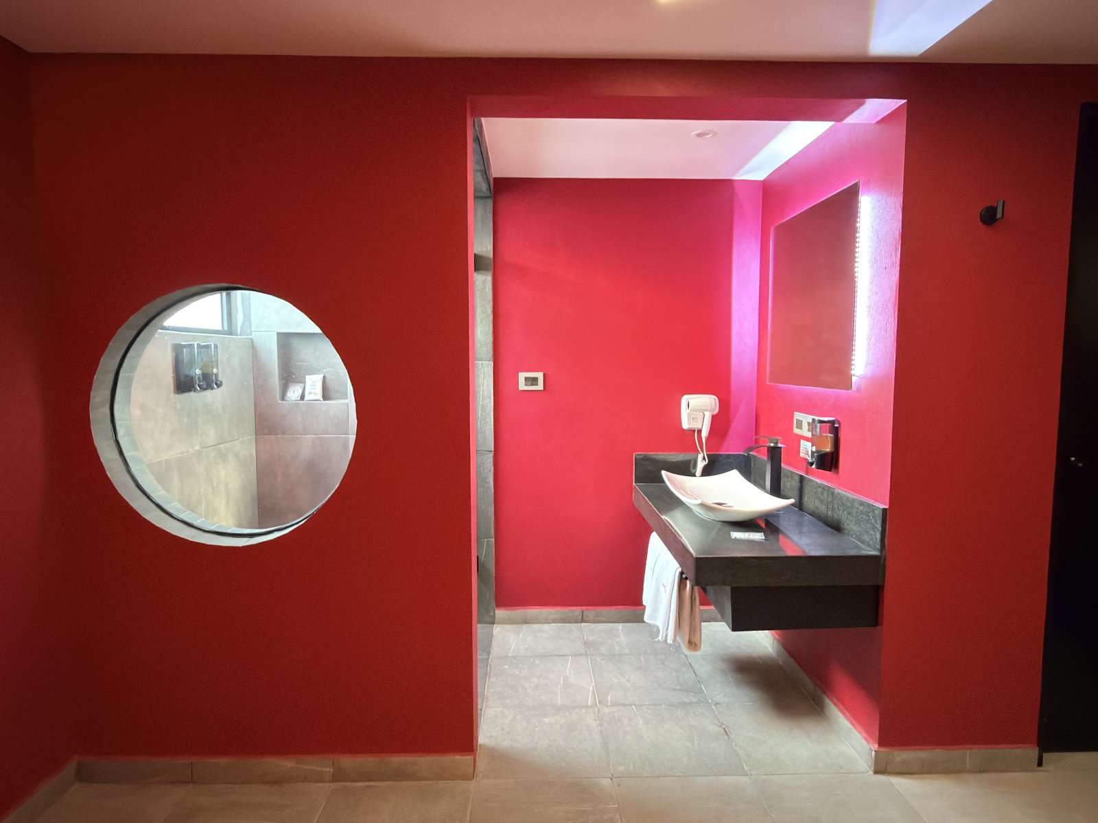 Baño de Habitación Garden Standard en Red Garden Hotel CDMX